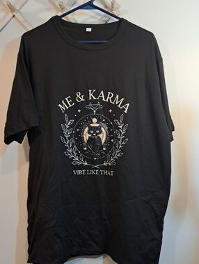 Me & Karma Women's Black Graphic Tee - Vibe Like That